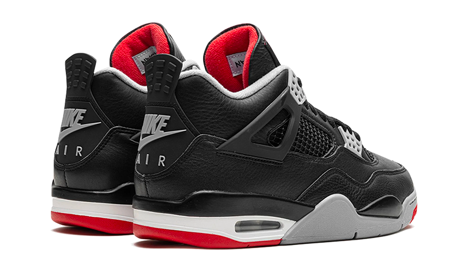 Air Jordan 4 Retro rivisitata