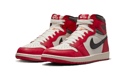 Air Jordan 1 High Chicago Lost And Found (rivisitata)