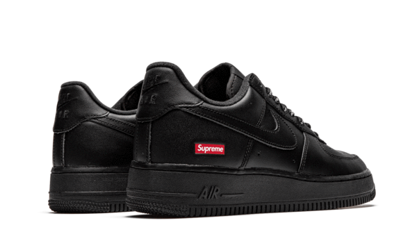 Air Force 1 Low Nero Supreme